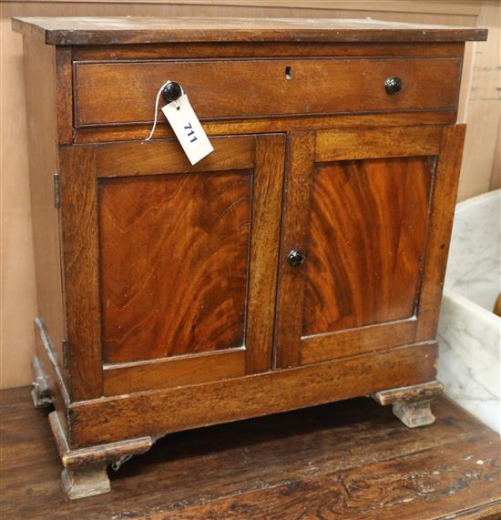 A mahogany collectors cabinet with drawers W.55cm